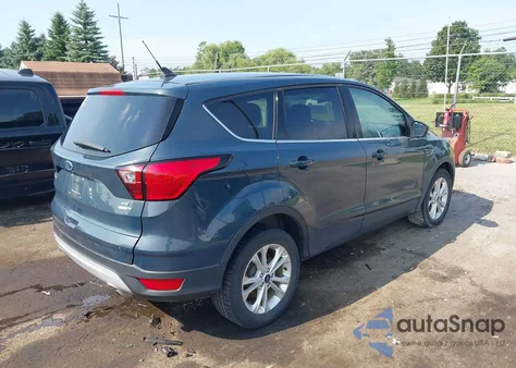 2019 Ford Escape Se z USA, uszkodzony, nr VIN 1FMCU9GD0KUA61306